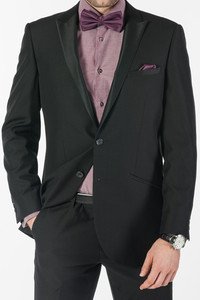 Světle fialová košile do tanečních s tmavě fialovým motýlkem